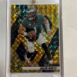 🔥2025-26 Mosaic Jalen Hurts Gold SSP Case Hit #1 No Huddle Philadelphia Eagles